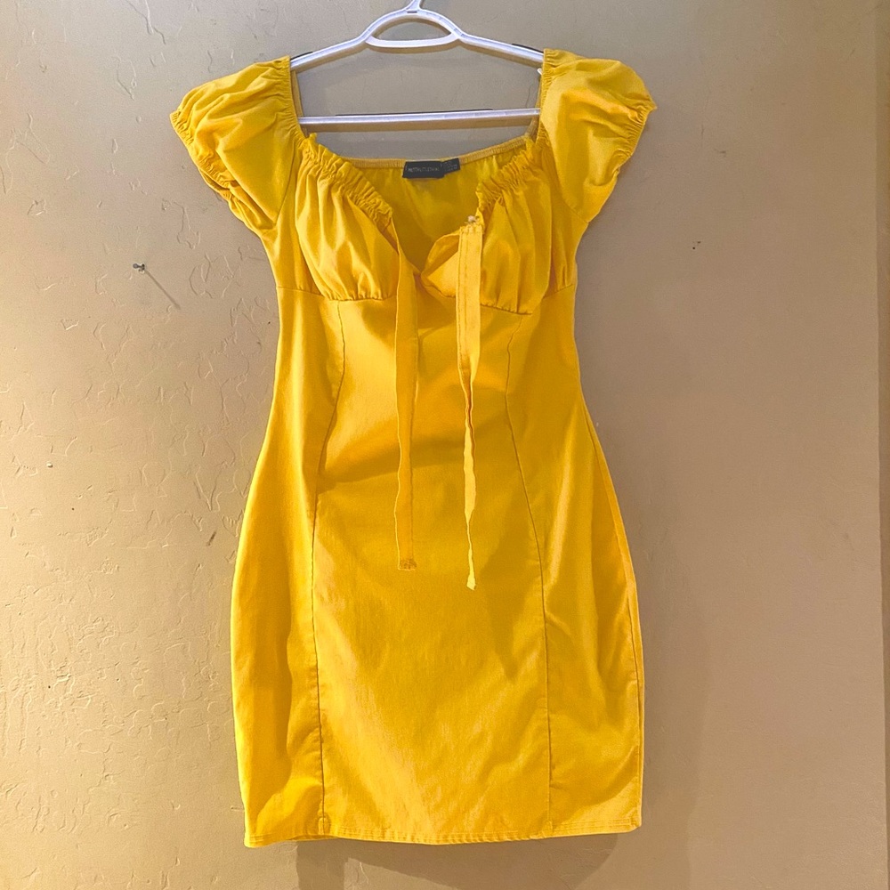 PRETTY LITTLE THING yellow dress size 12